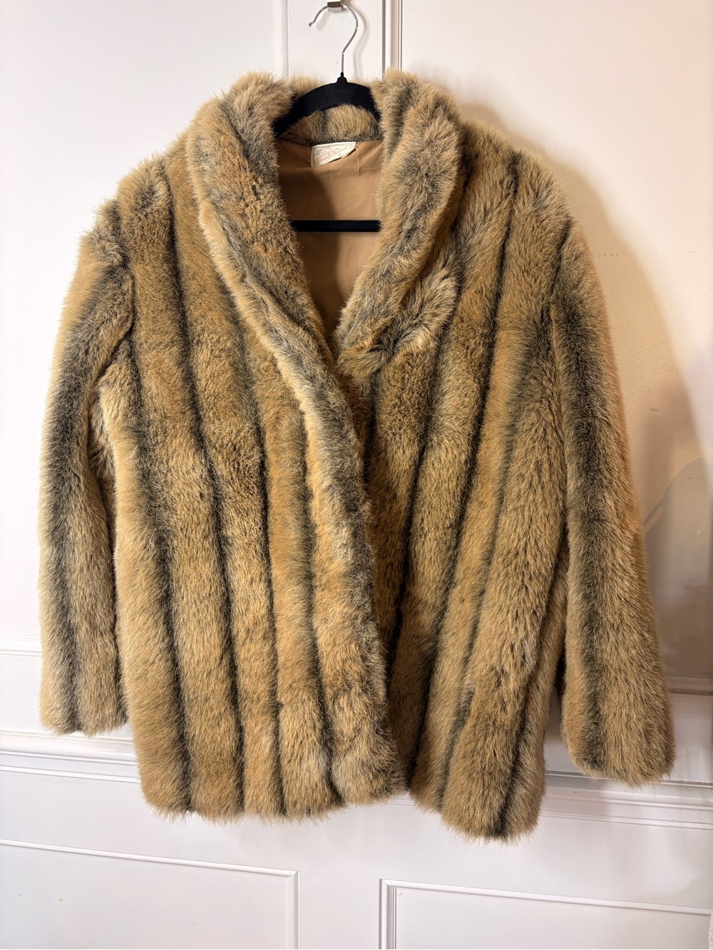 Vintage Handmade Luxury Faux Fur Coat in Tan